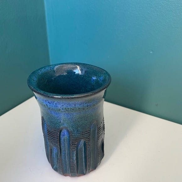 Handmade Wheel Thrown Ceramic Pottery Mug with Brilliant Blue Glaze, Great shape - Picture 9 of 11
